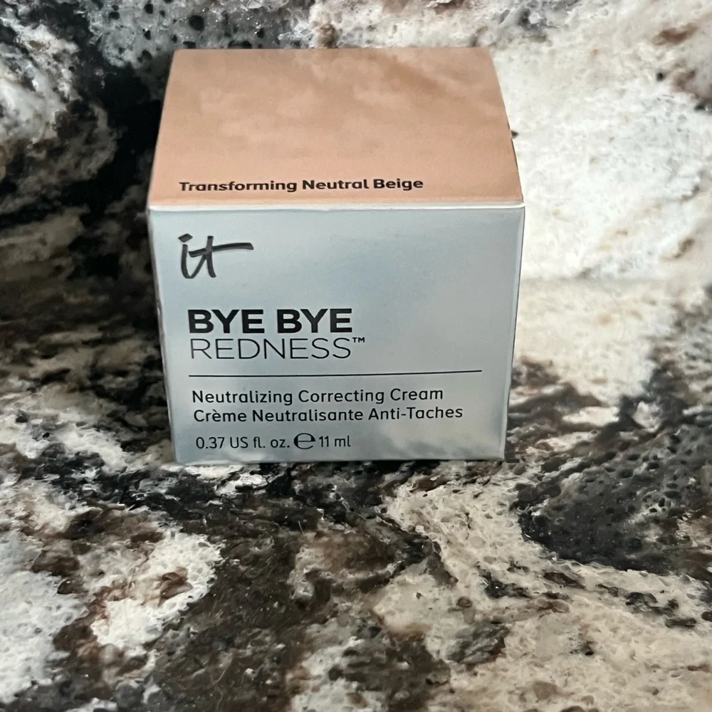 IT Cosmetics Bye Bye Redness Neutralizing Color-Correcting Cream - Picture 5 of 6